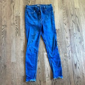 Abercrombie ultra high rise jean legging size 6/28